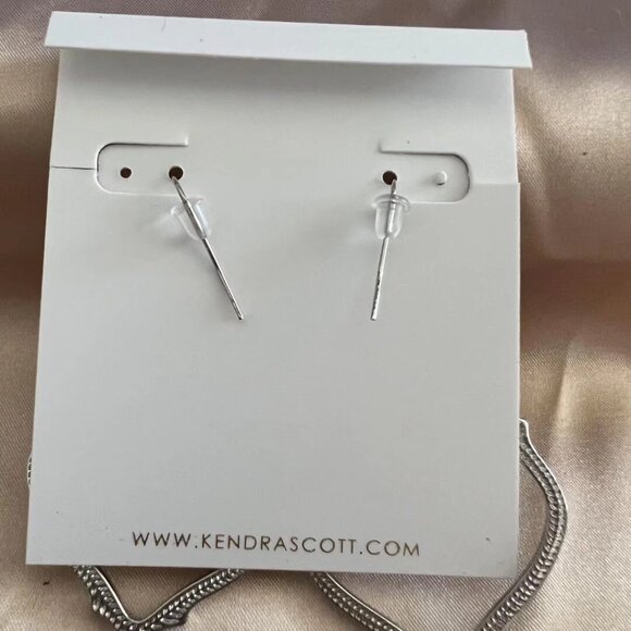 Kendra Scott Stud Earrings - Picture 6 of 6